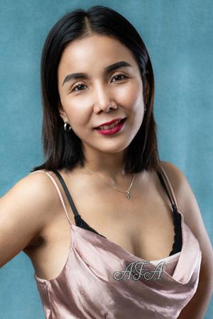 222388 - Siriraiya Age: 41 - Thailand