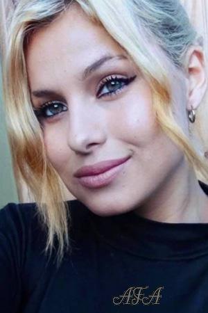 223981 - Milagros Age: 25 - Argentina