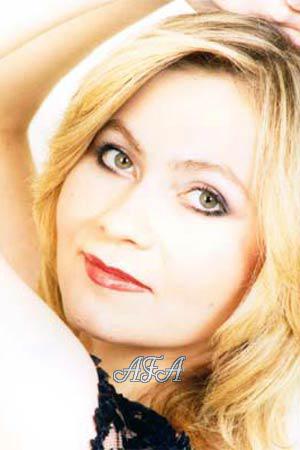 64759 - Gulnara Age: 34 - Russia